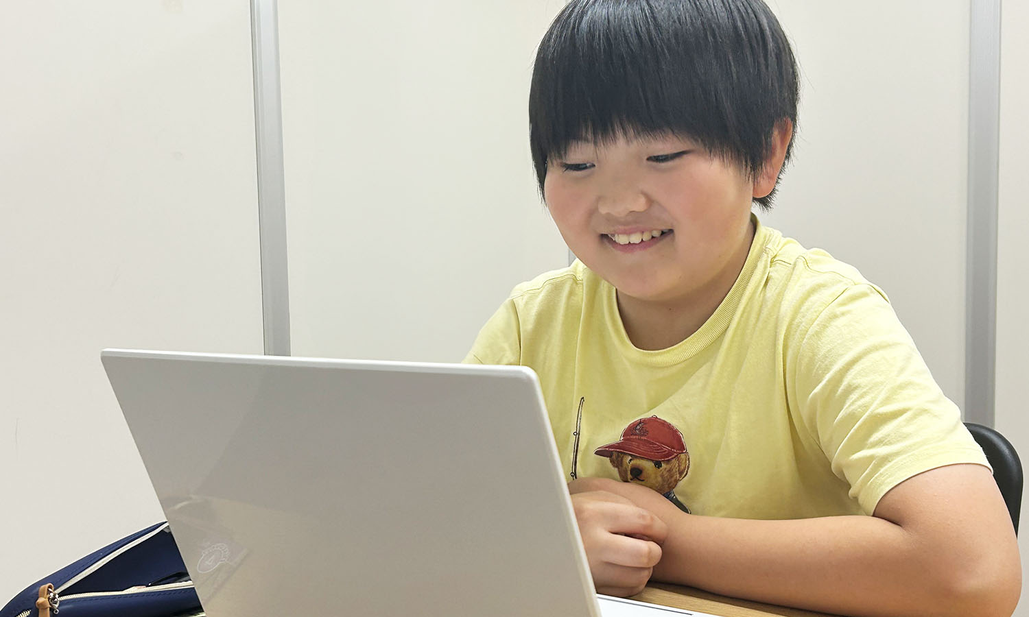 教室でもおうちでも！初めてでも！ミライズ オンライン英会話